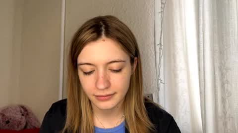 Sia online show from February 1, 12:48 pm