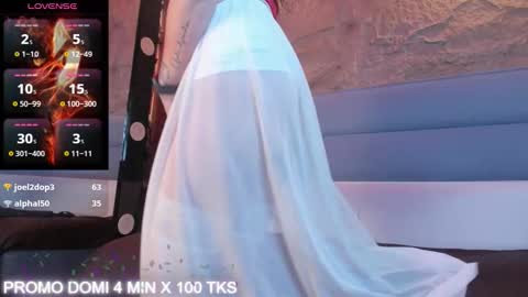 DEMI MOORE online show from February 4, 7:22 am