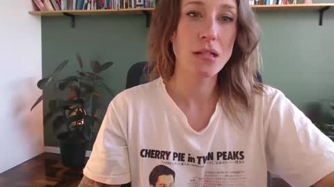 demmetria online show from November 26, 6:20 pm