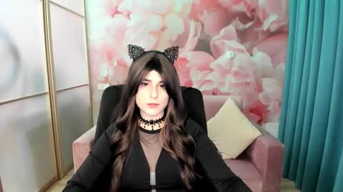 DemmyRose online show from December 1, 8:00 pm