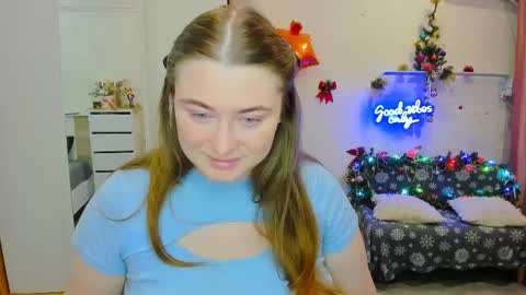 Sophie online show from December 3, 3:07 am