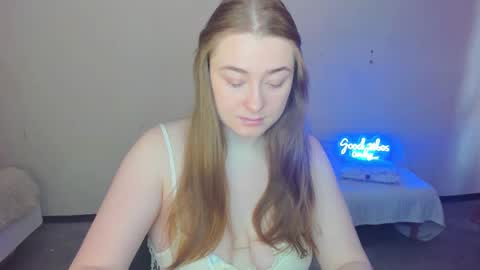 Sophie online show from February 22, 5:23 am