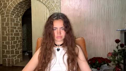 Eva online show from June 2, 7:04 pm
