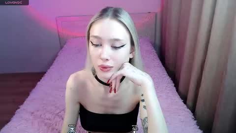 Ari online show from February 25, 7:06 pm