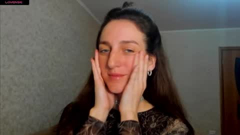 desired zoya online show from April 4, 1:54 pm