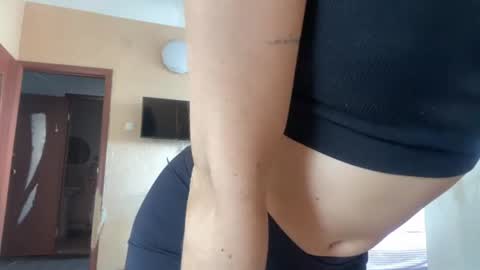 desiree_perhaps online show from August 9, 8:18 am