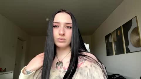 Kira online show from May 15, 9:45 am