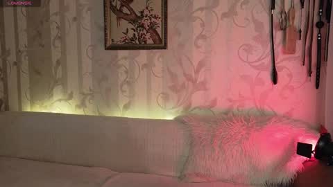 Diana Di Honey online show from September 9, 2:17 pm