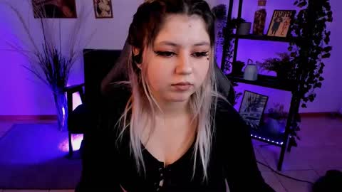 Dia online show from February 24, 9:20 pm