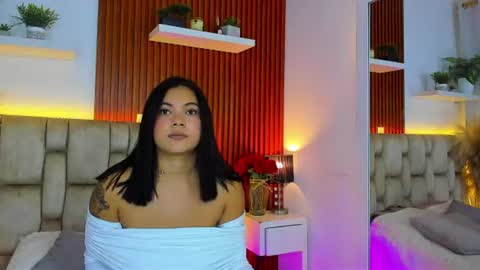 diamond_canela online show from July 1, 3:39 am