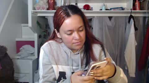 diana online show from December 6, 7:00 pm