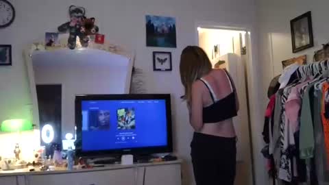 Sofie online show from September 20, 3:49 am