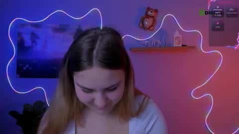 dina_bloom online show from March 5, 8:15 pm