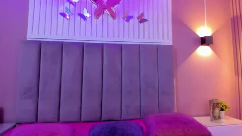 Cristal  online show from January 18, 3:31 am