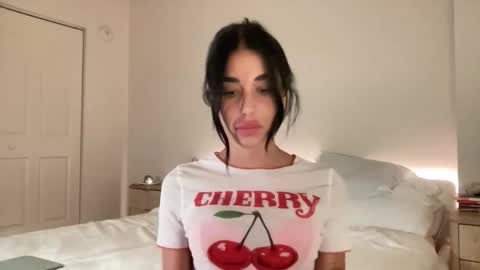 Diriany Isabel online show from December 1, 12:15 am