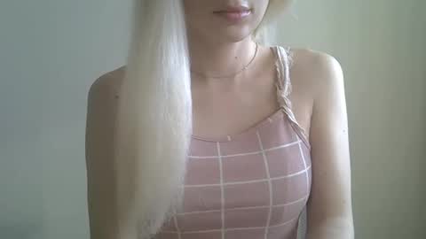 DitaMilton online show from October 7, 11:14 am