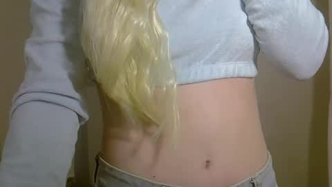 DitaMilton online show from November 11, 9:23 pm