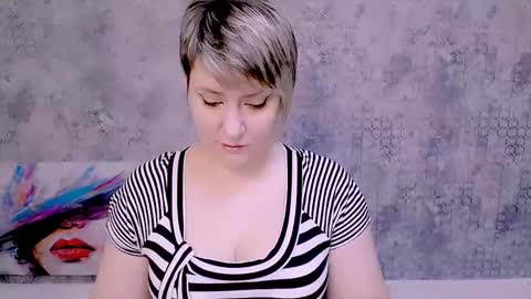 djullia online show from January 18, 7:59 am