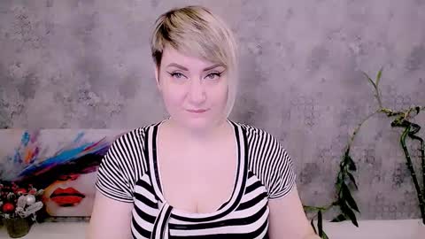 djullia online show from December 22, 7:22 am