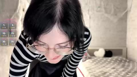 Annie PVT IS OPEN online show from October 31, 9:19 pm