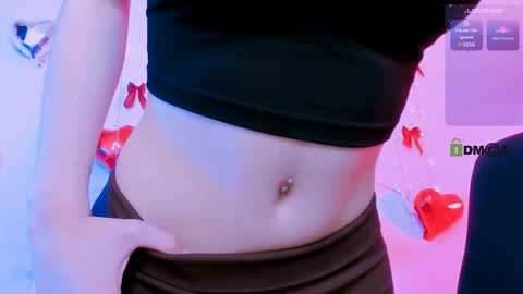 doll_vey online show from May 4, 10:30 am