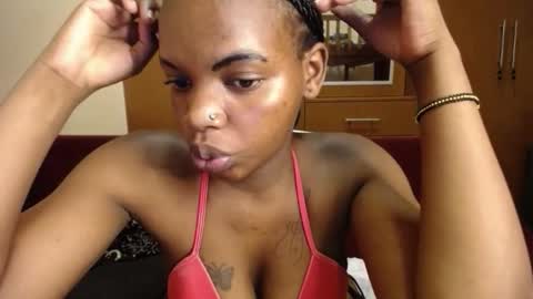 Bella online show from November 22, 6:43 pm