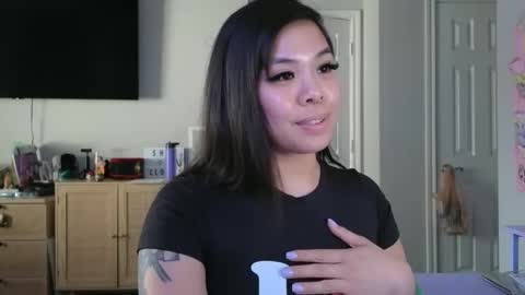 DOLLLFACE online show from February 27, 6:53 pm