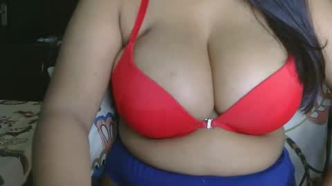 dolly_2 online show from March 17, 7:45 am