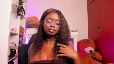 emily --  online show from October 15, 2:47 am