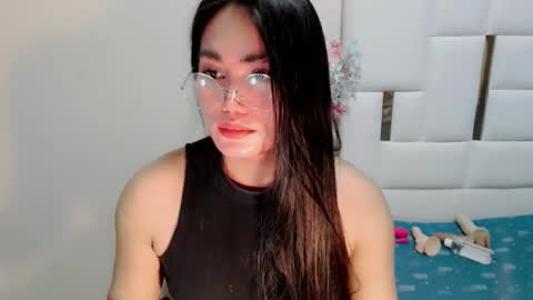 YUMEE online show from September 15, 12:24 pm