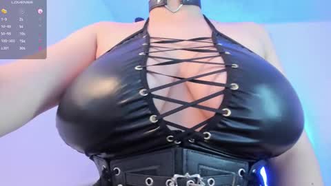 Call me Zoe  online show from March 23, 11:49 am