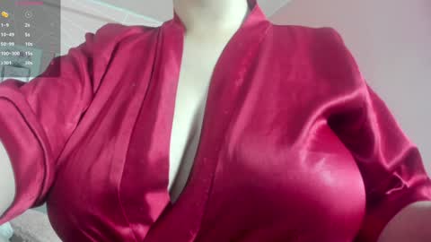 Call me Zoe  online show from January 17, 5:32 am