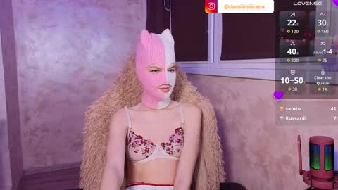 domiiniicana online show from December 15, 9:42 pm