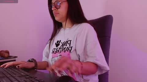   online show from September 12, 7:32 pm