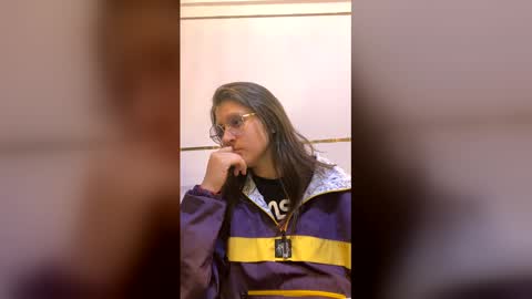   online show from March 23, 6:25 pm