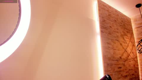  DOROTHY online show from February 7, 3:34 am