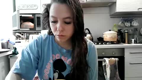 Dorrie Ann online show from February 8, 8:31 am