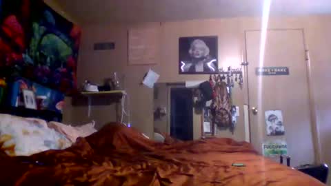 doubravaghost87 online show from June 7, 2:46 pm