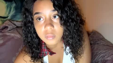 dove_love22 online show from September 27, 2:41 am