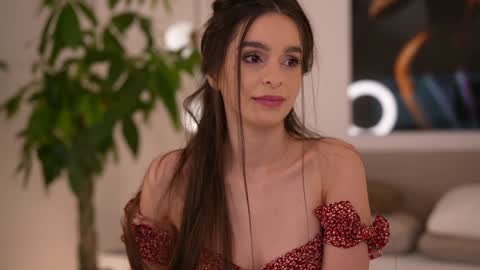    .         . online show from October 26, 7:04 am