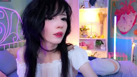 Draculaura online show from December 6, 9:12 pm