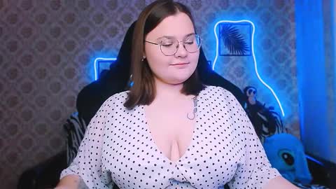 dreamforyoue2 online show from October 4, 8:42 am