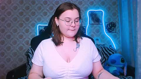 dreamforyoue2 online show from November 25, 8:27 am