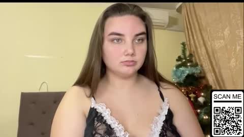 Mila online show from December 22, 7:06 pm