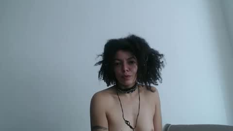 DreamyLatina online show from October 18, 3:59 pm