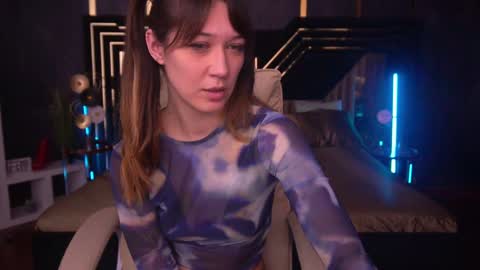 Lina online show from January 24, 7:30 am