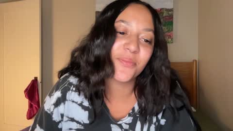 RIRI OR DREAMY online show from December 16, 4:23 am