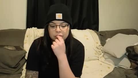 Drizzypeach602 online show from February 1, 4:22 am