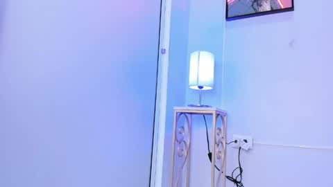 dulce__fiore07 online show from March 31, 12:27 pm