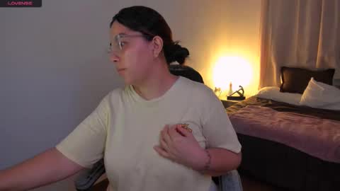 dulce brithany online show from September 17, 11:41 am